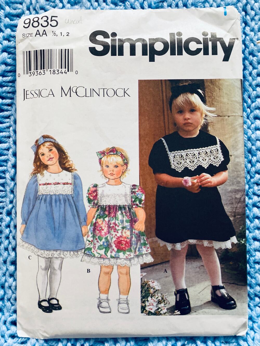 Simplicity 9835 Sewing pattern girl dress puff sleeve lace hem size 1/2 1 2